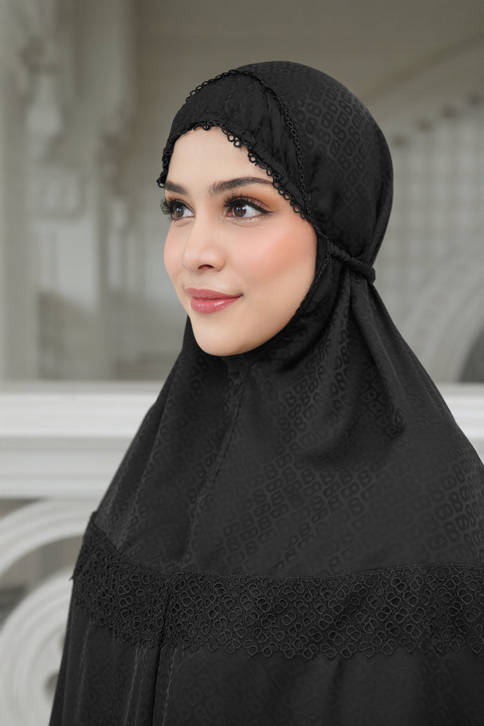 safa prayer robe in black by buttonscarves detail