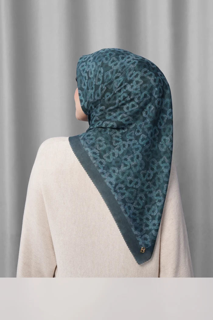 samla de fleur in blueberry by buttonscarves back view