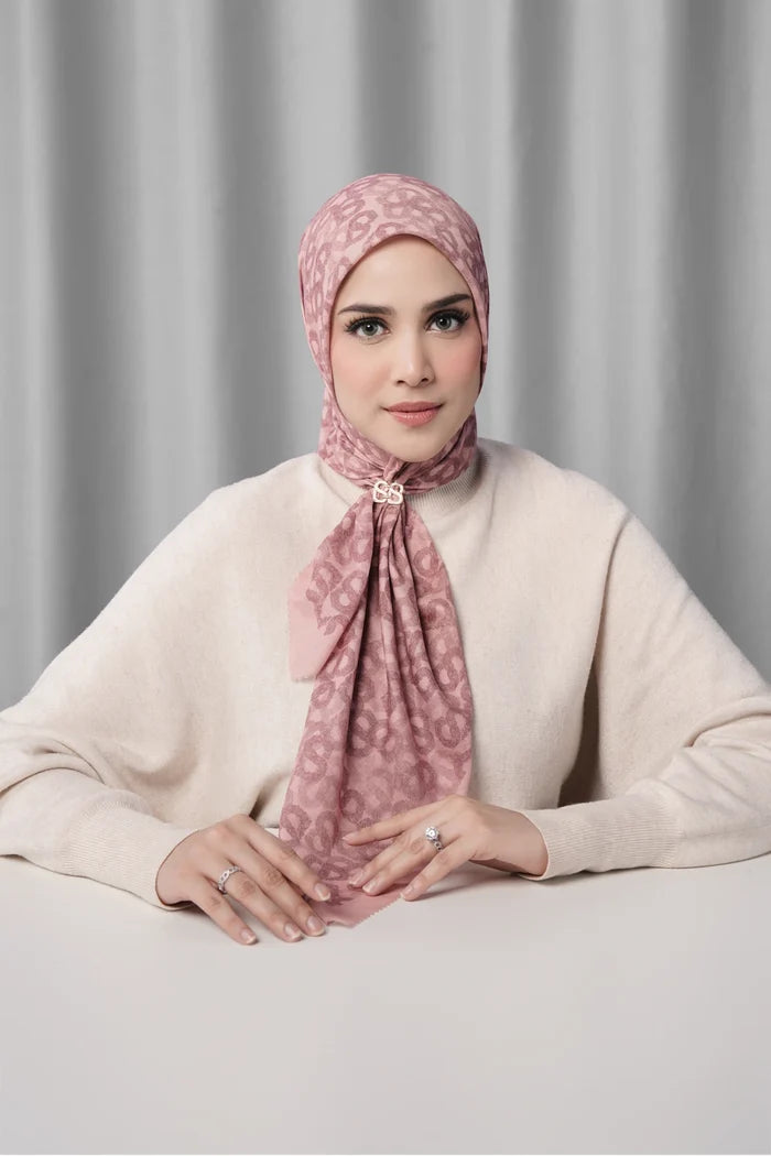 samla de fleur scarf in mellow rose by buttonscarves front view