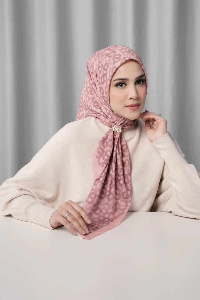 samla de fleur scarf in mellow rose by buttonscarves