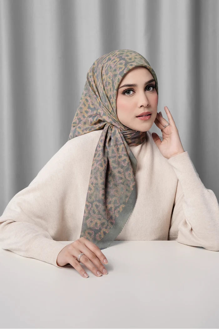 samla de fleur scarf in smoked pearl by buttonscarves
