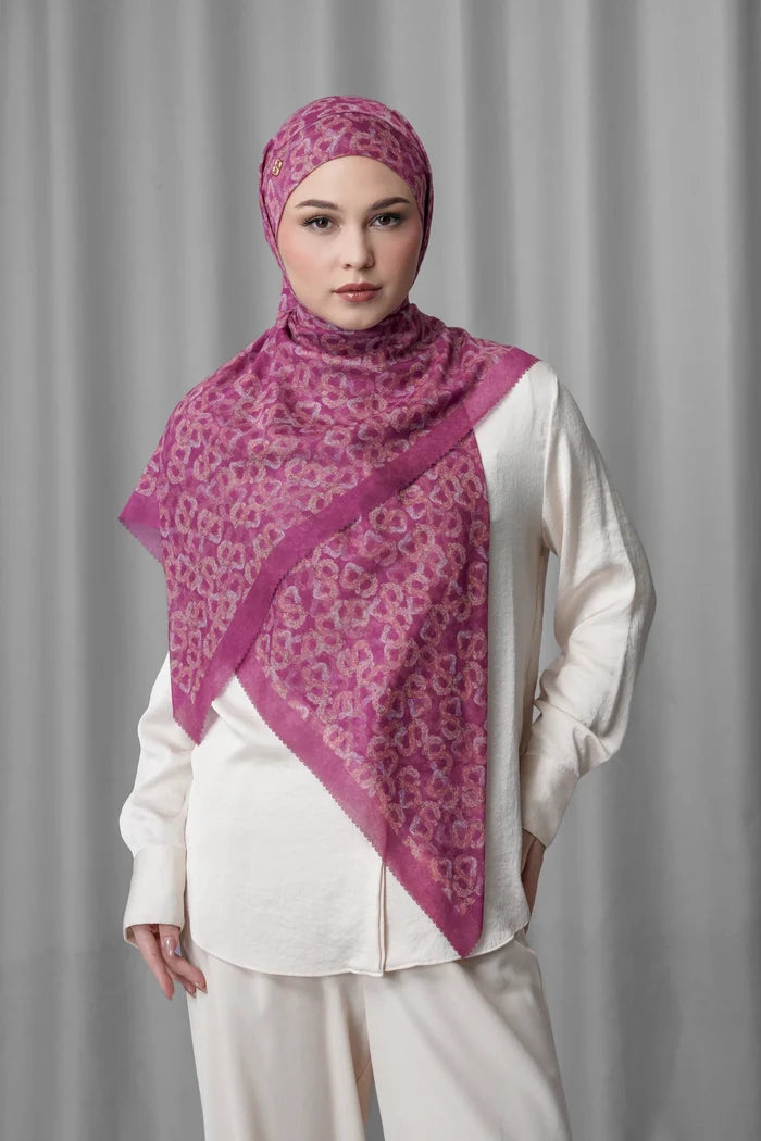 Samla de Fleur Tie Back Square - Boysenberry