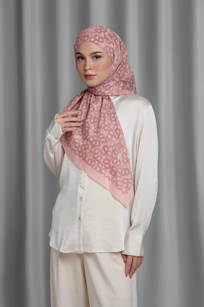 samla de fleur tie back square scarf in mellow rose by buttonscarves style look