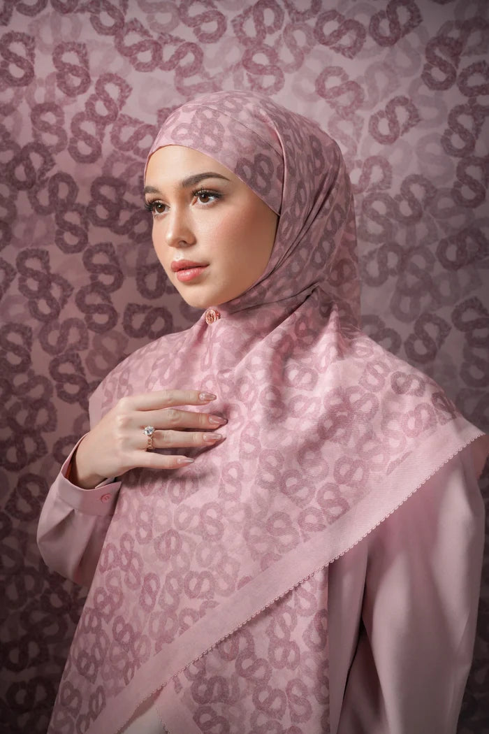 samla de fleur tie back square scarf in mellow rose by buttonscarves style look