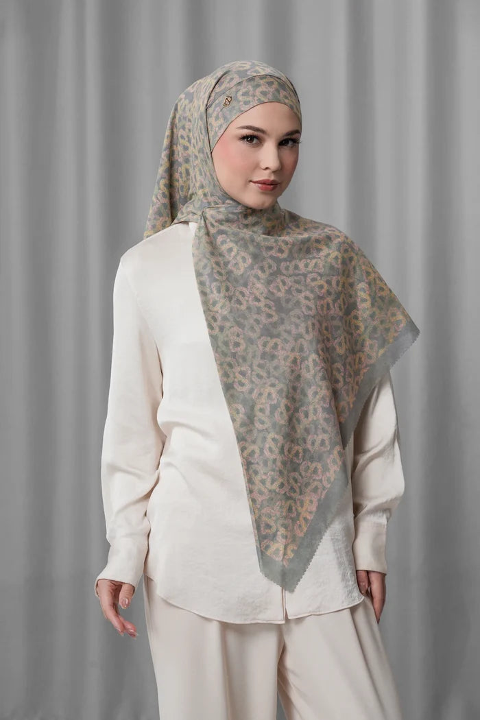 Samla de Fleur Tie Back Square - Smoked Pearl