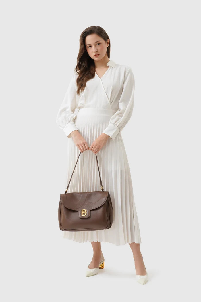 savina bag pebble leather in brown by buttonscarves hand carried style