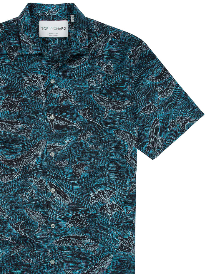 Blue manta ray and wave-print tall cotton lawn shirt, front view.