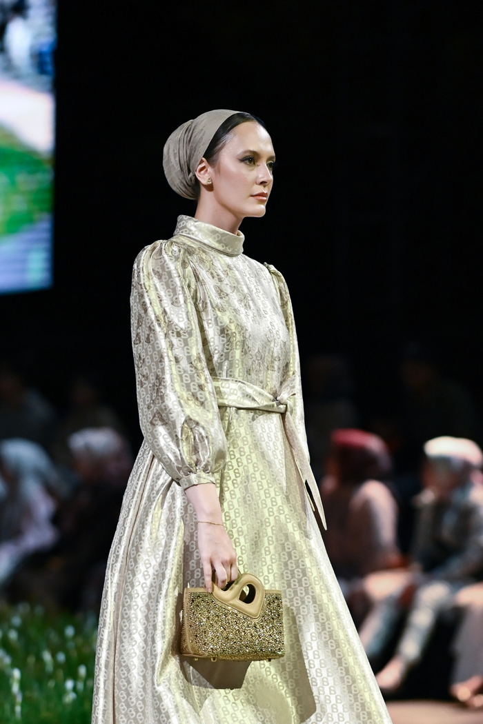 Signature Jacquard Printed Dress - Beige