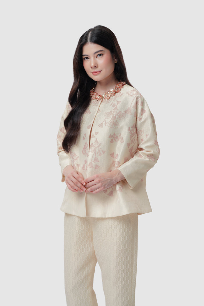 Signature Jacquard Printed Outer - Ecru