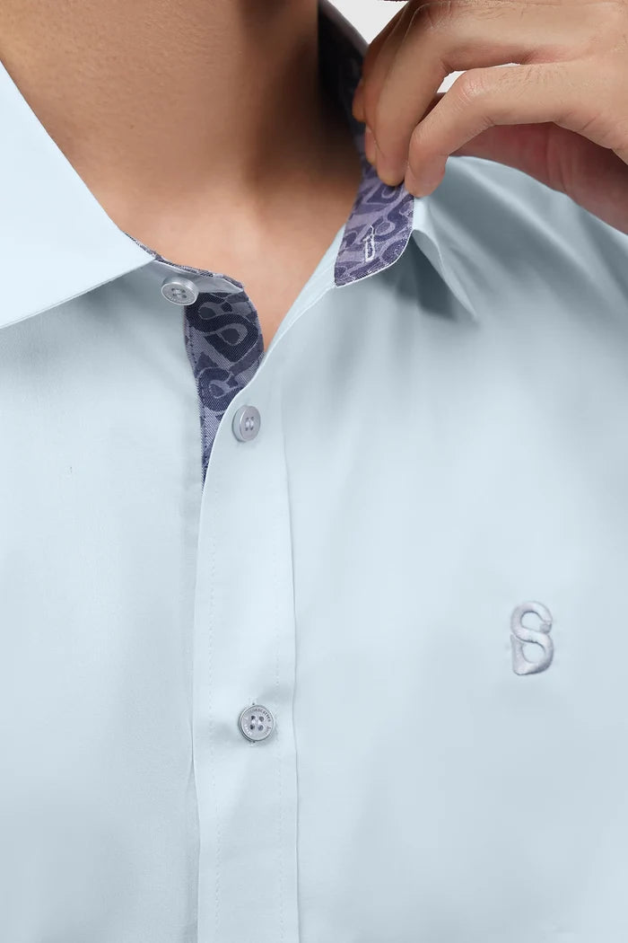 signature men poplin shirt short sleeve in blue by buttonscarves with a classic pointed collar