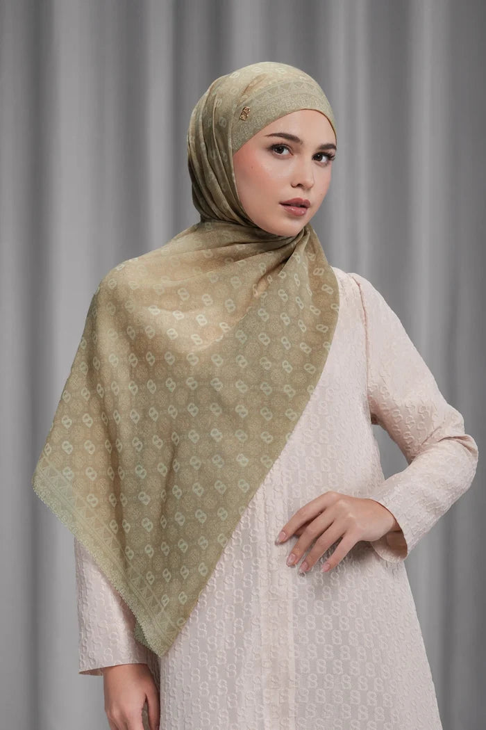 songket tie back shawl in ginger by buttonscarves style look