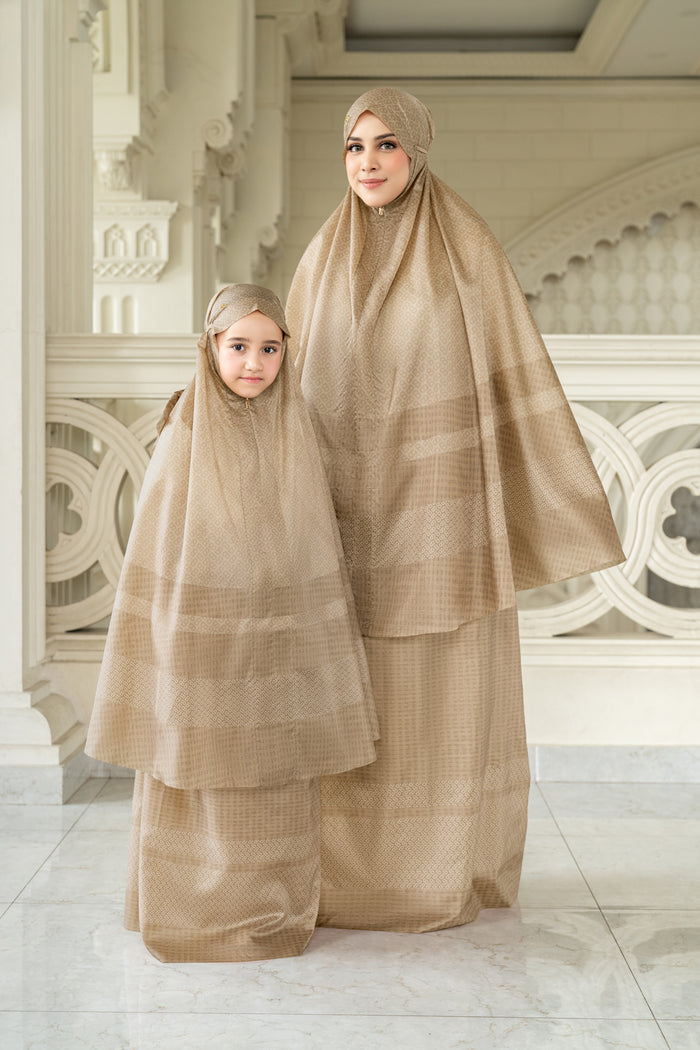 Tapis Abstre Capsule Prayer Robe - Porcini