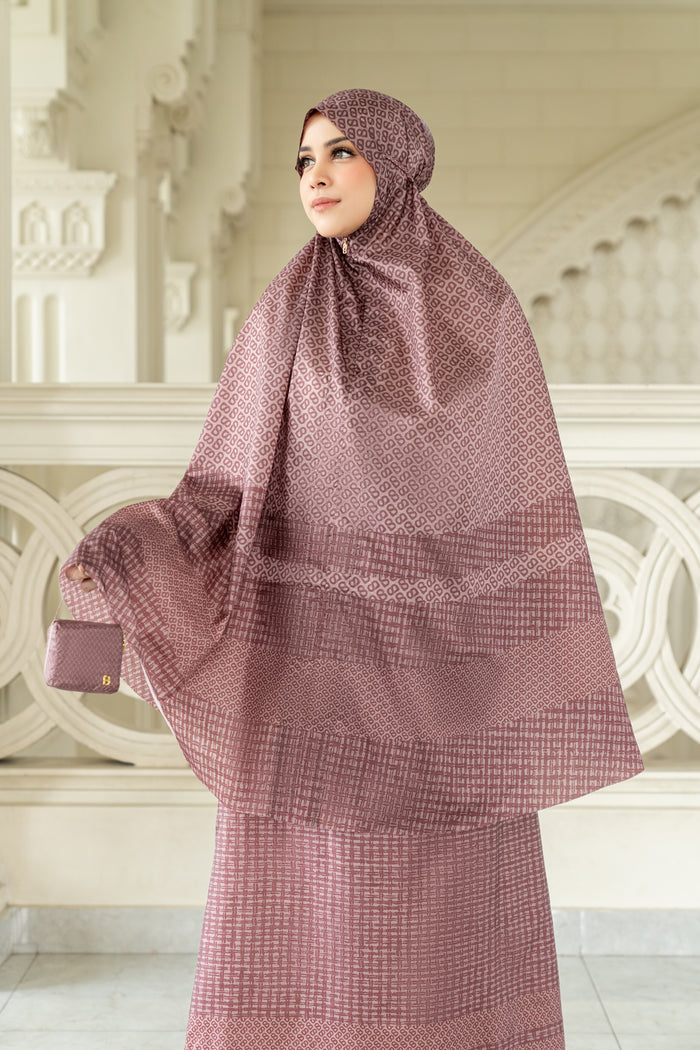 Tapis Abstre Capsule Prayer Robe - Redwood