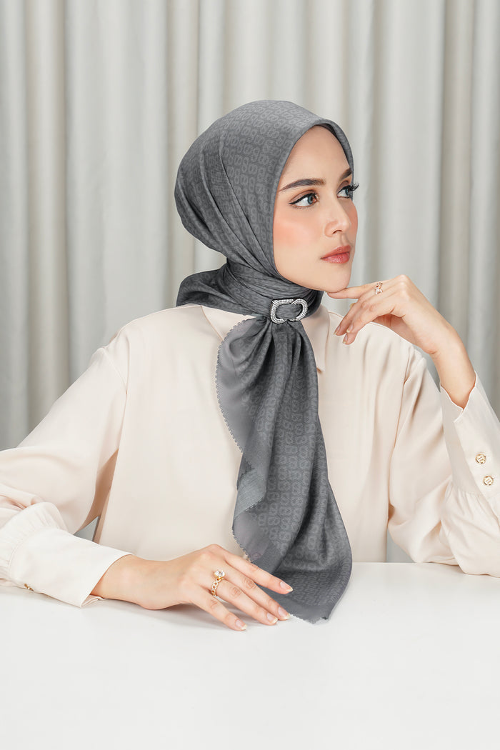 Tapis Square - Titanium