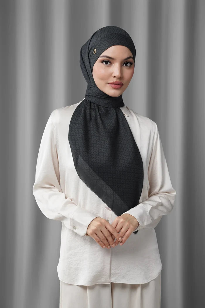 tapis tie back square scarf in caviar by buttonscarves style look