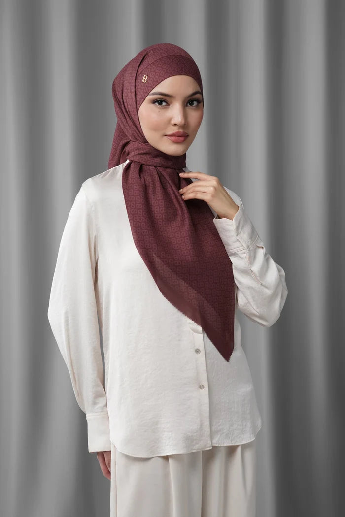 tapis tie back square scarf in red dahlia by buttonscarves style look