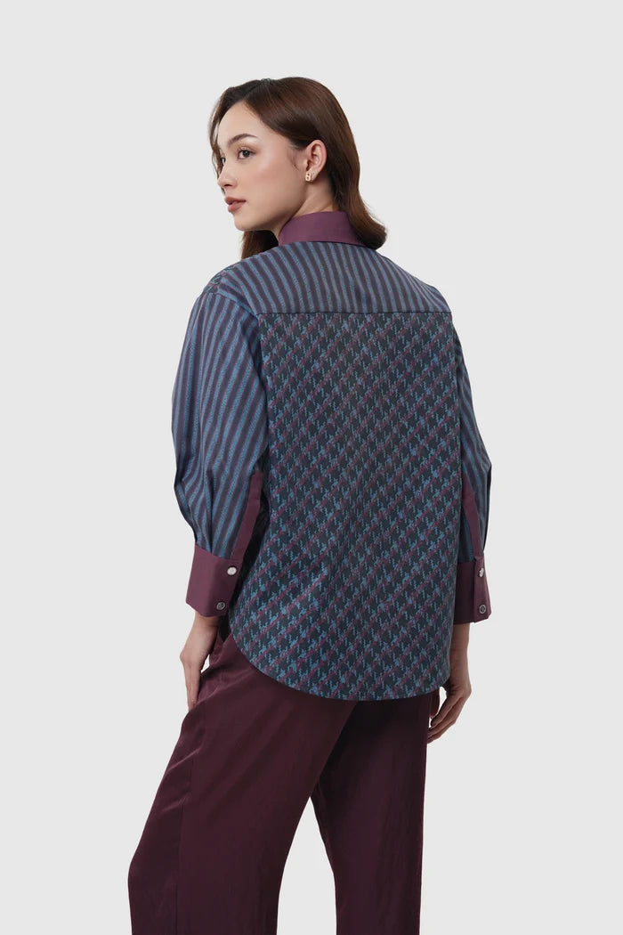 the editor oversized shirt in navy by buttonscarves x the devil wears prada 2 back view