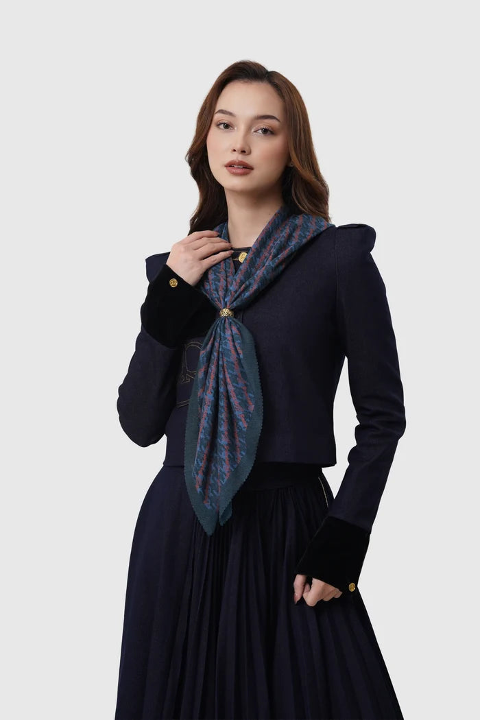 the editor square scarf in broadway by buttonscarves x the devil wears prada 2 style look