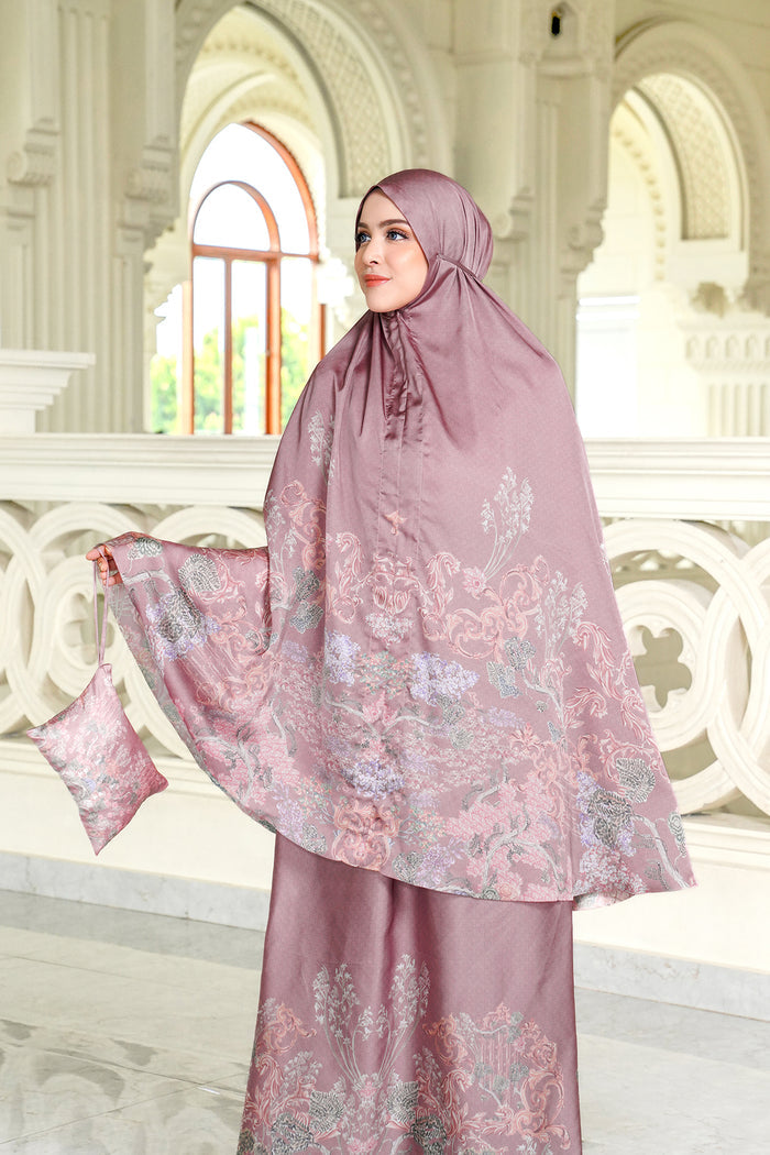 The Palace Prayer Robe - Beauté