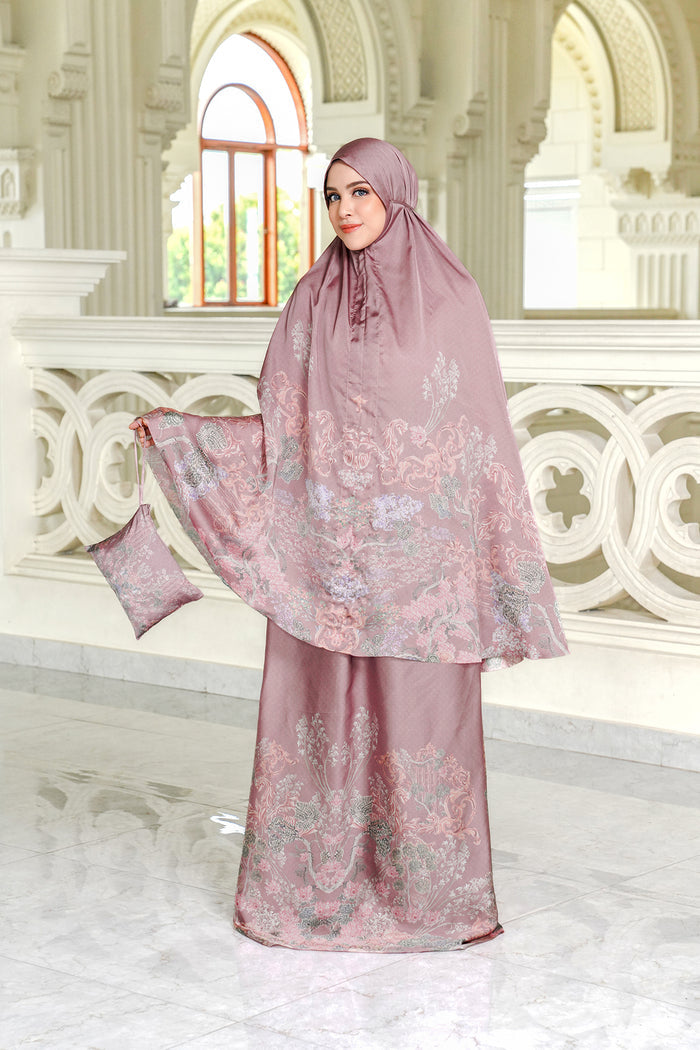 The Palace Prayer Robe - Beauté