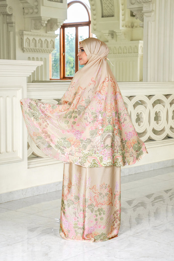 The Palace Prayer Robe - Charme