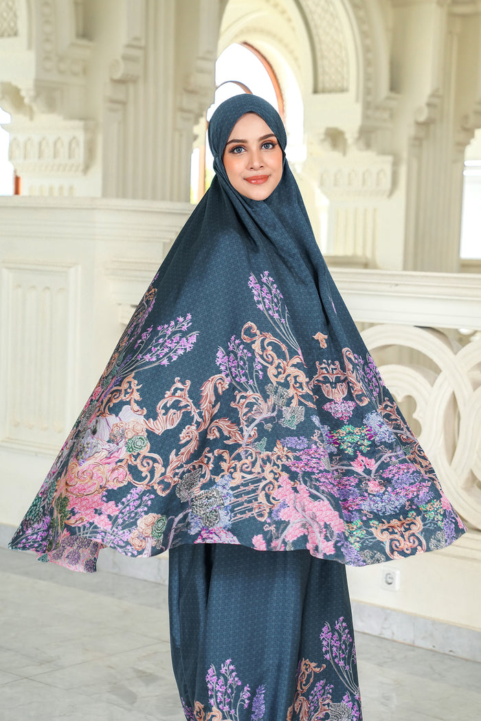 The Palace Prayer Robe - Splendor