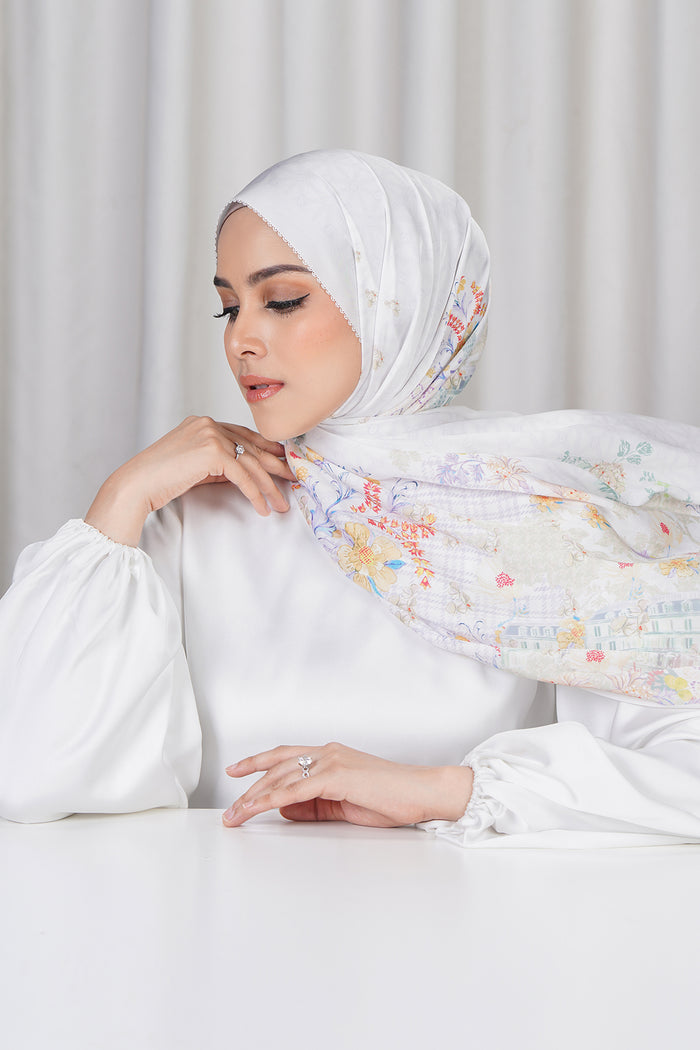 The Parisian 2.0 Satin Shawl - Lumière