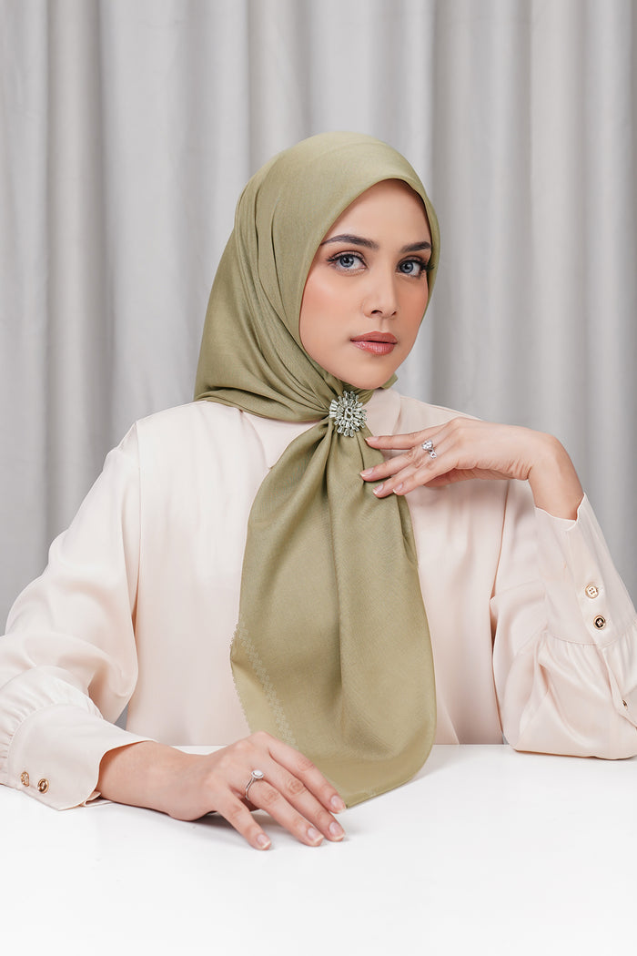 today's scarf in khaki by buttonscarves