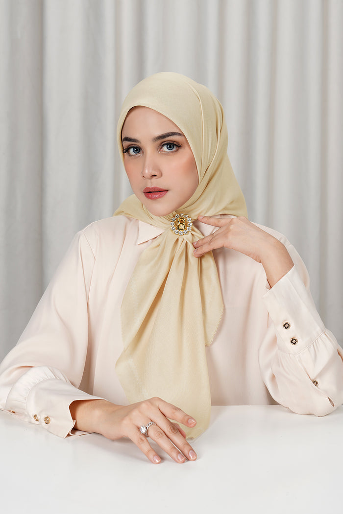 Today's Scarf - Vanilla