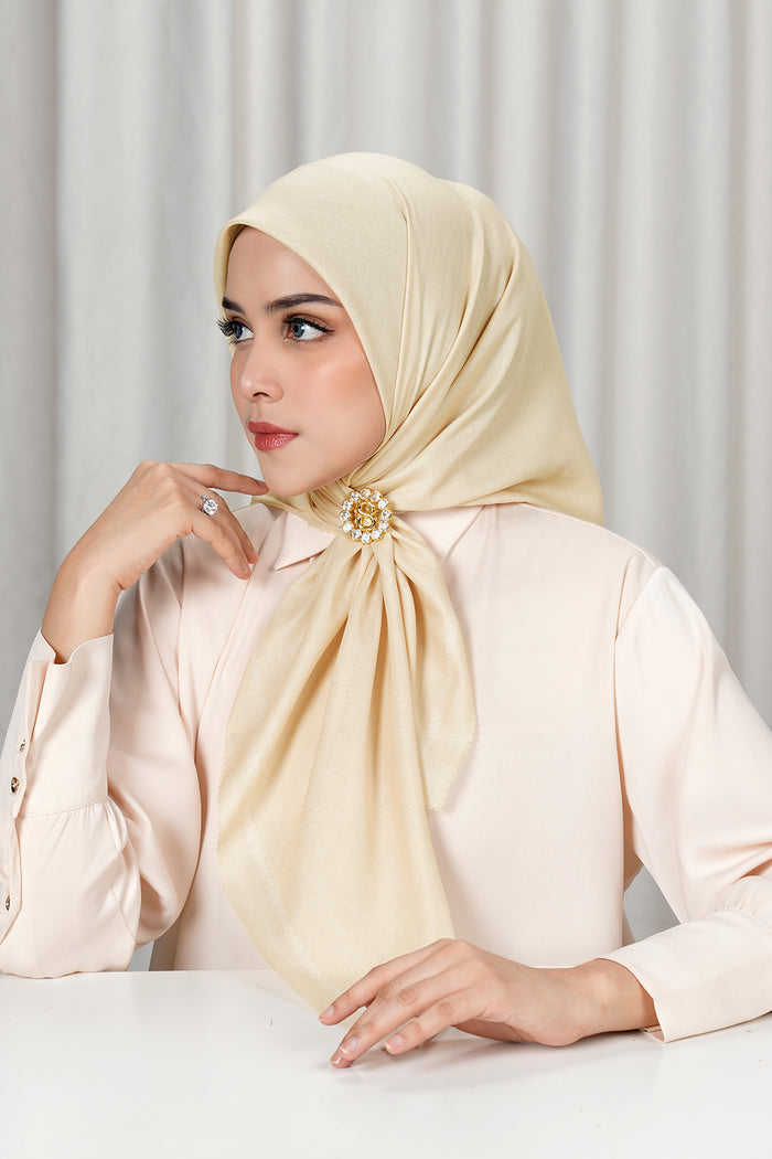 Today's Scarf - Vanilla