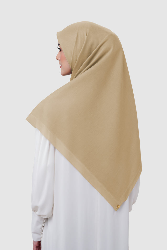 today's scarf xl in latte by buttonscarves back view