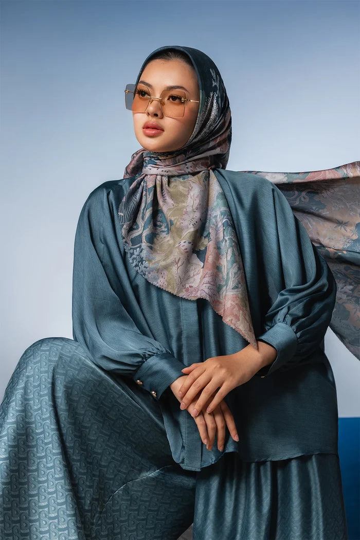 tropical26 batwing shirt in deep teal by buttonscarves style look