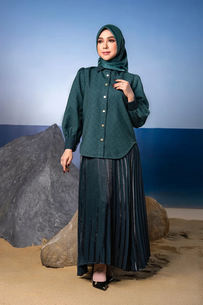 tropical26 puff shirt in deep teal by buttonscarves style look