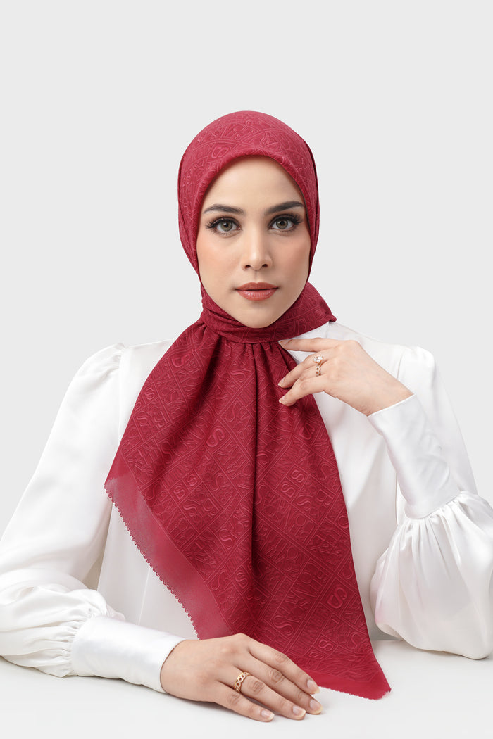 Typograph Square - Haute Red