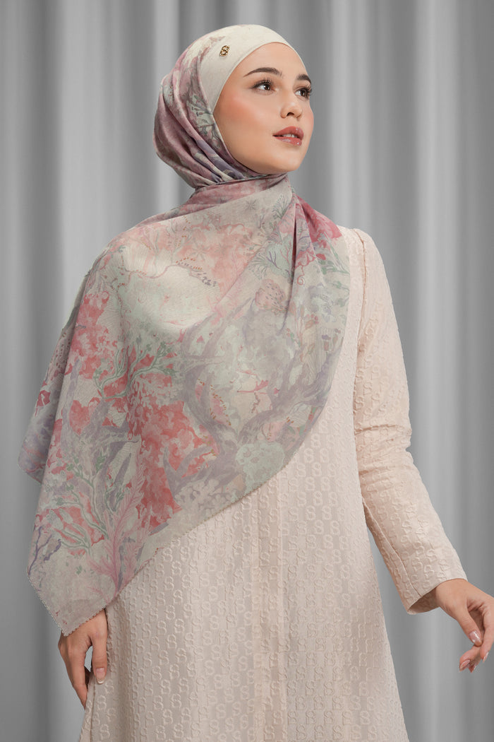 under the sea tie back shawl in clam by buttonscarves style look