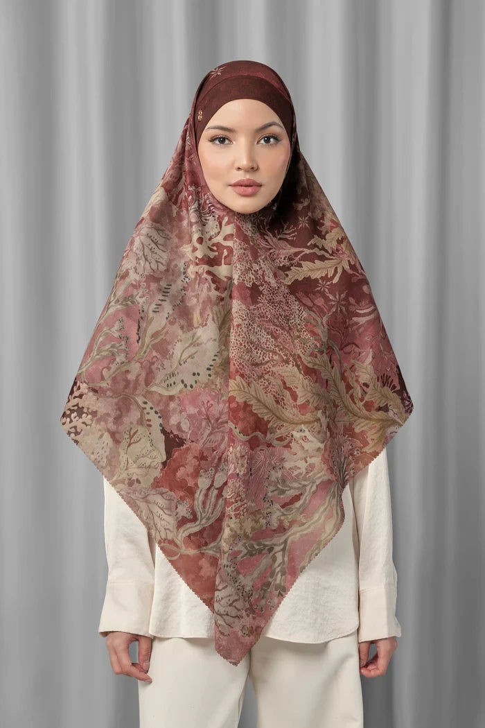 under the sea tie back square scarf king crab styled outfit