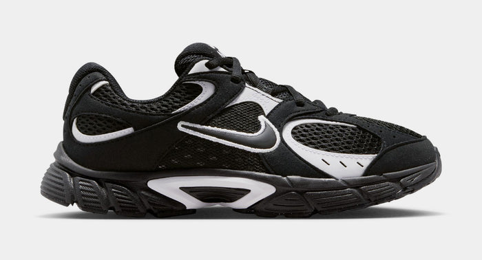 V5 Runner Suede Grade School Running Shoes (Black/White)