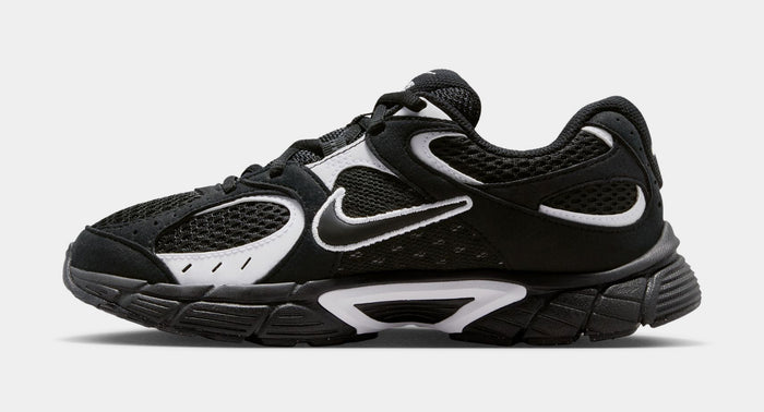 V5 Runner Suede Grade School Running Shoes (Black/White)