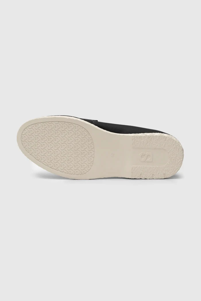 vachya loafer ebony sheepskin loafer outsole detail