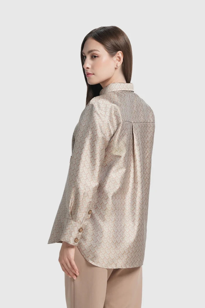 verena basic shirt in sand by buttonscarves back view