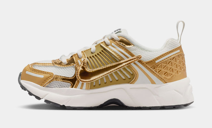 Vomero 5 Preschool Running Shoes (Sail/Metallic Gold/Anthracite)
