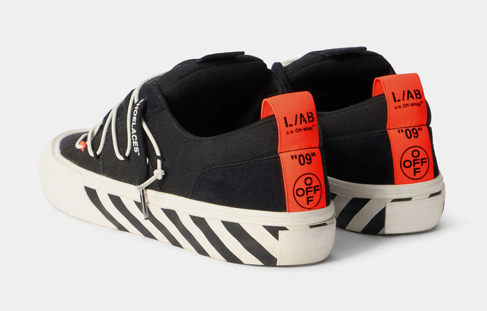 Vulcanized Bungee Mens Lifestyle Shoes (Black/White/Orange)