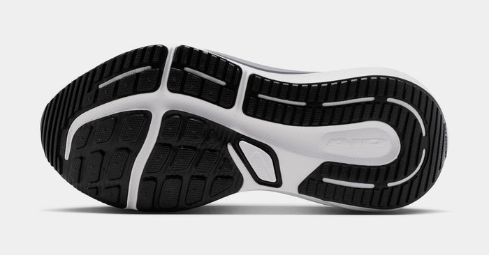 Winflo 12 Womens Running Shoes (Black/Dark Smoke Grey/White)