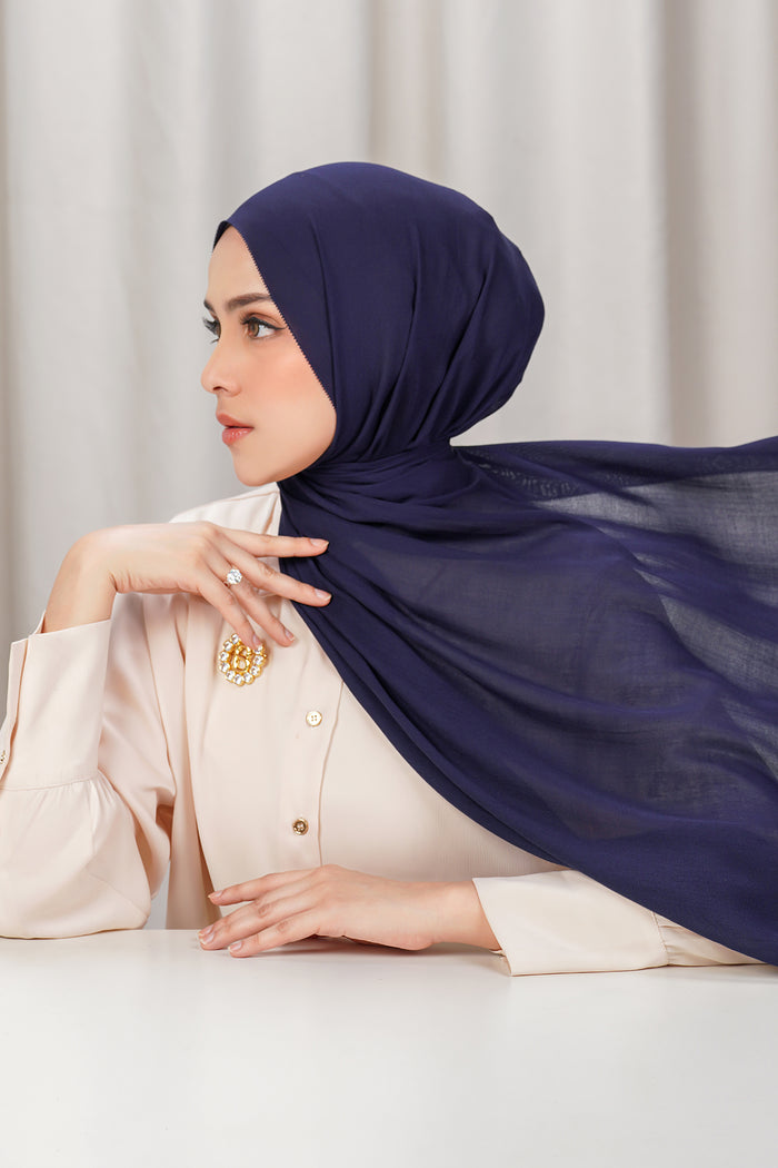 Yura Shawl - Navy
