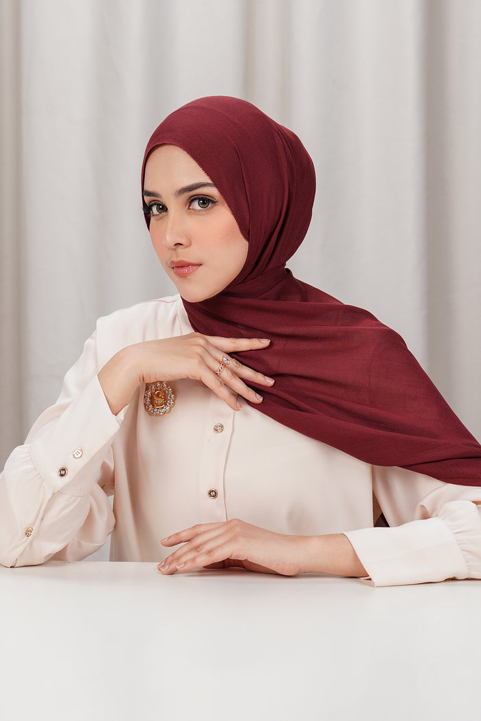 Yura Shawl - Ruby