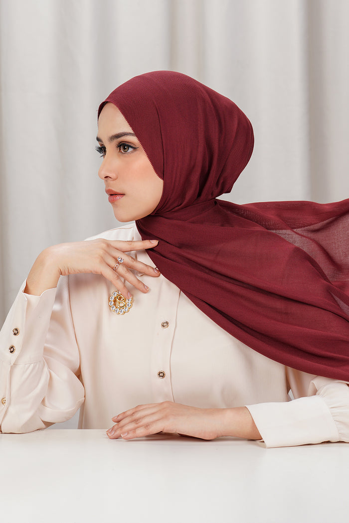 Yura Shawl - Ruby